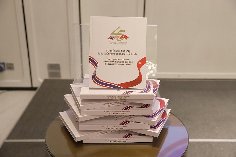 Ra mắt sách về thương mại và đầu tư Việt Nam - Thái Lan