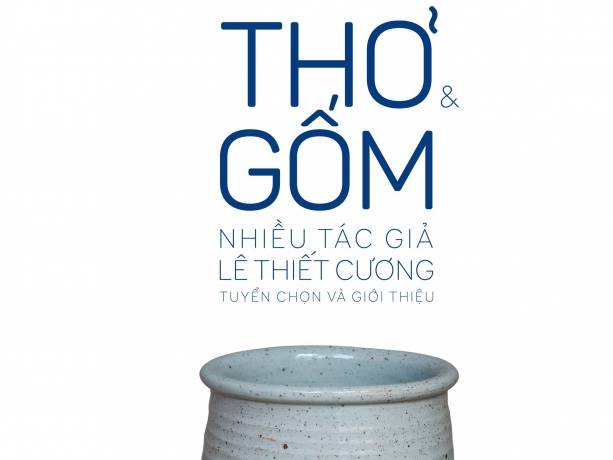 Vẻ đẹp của thơ trên chất liệu gốm