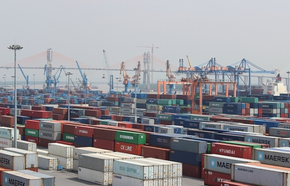 Nửa đầu tháng Hai, Việt Nam nhập siêu gần 1,3 tỷ USD