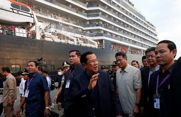 Khách trên tàu cập bến Campuchia vẫn nhiễm Covid-19 khi xét nghiệm lần 2