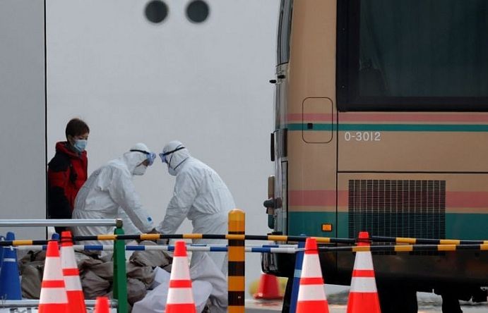 Chính phủ Nhật Bản bị dư luận chỉ trích sau khi hai hành khách tàu Diamond Princess tử vong