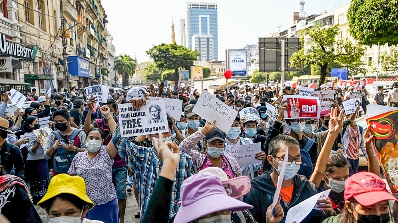 Kinh tế Myanmar kiệt quệ Doanh nghiệp mắc kẹt trong 'bãi mìn' của cuộc đảo chính ở Myanmar