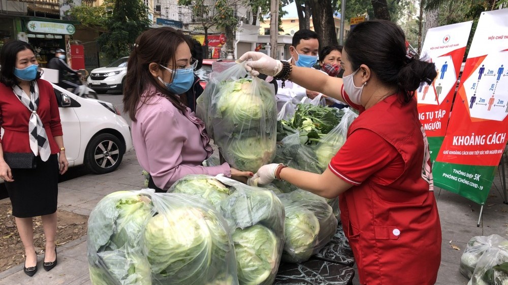 Chung sức giúp người dân vùng dịch tiêu thụ nông sản