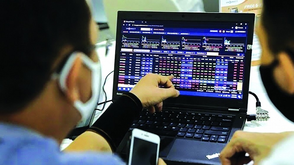 Thị trường chứng khoán ngày 26/2: Chút hồi phục bất chấp rung lắc