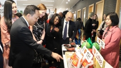 Nhiều nông sản Việt góp mặt tại Tết cộng đồng ở Anh