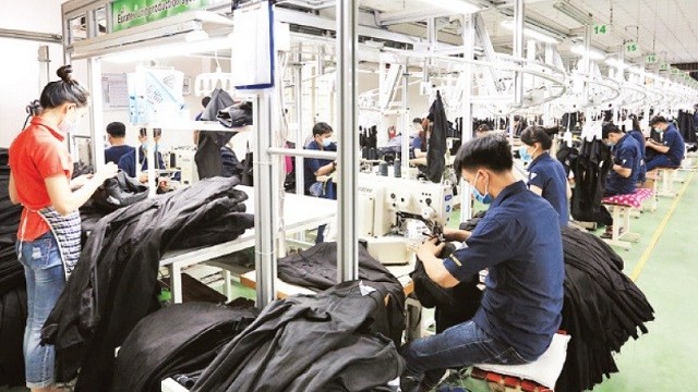 Doanh nghiệp nhộn nhịp ra quân sản xuất đầu năm