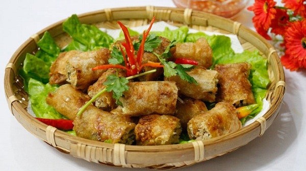 Kênh truyền hình lớn nhất của Pháp vinh danh ẩm thực Việt