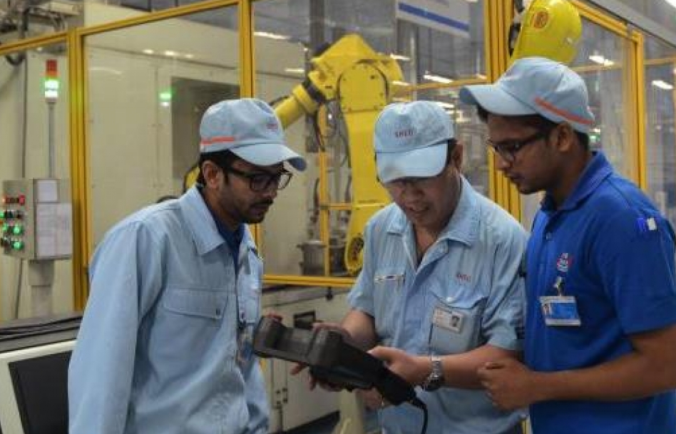 Ấn Độ tiếp tục tăng trưởng nhanh hơn Trung Quốc