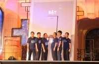 the gioi dong loat tat den huong ung gio trai dat 2019