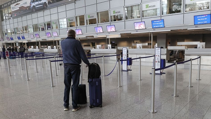 tong lanh su quan viet nam tai frankfurt khuyen cao cong dan viet nam han che toi da di chuyen