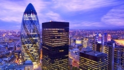 Anh: Thu nhập của nữ giám đốc ngành tài chính chỉ bằng 66% đồng nghiệp nam