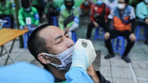 Covid-19 tối 11/3: Sau 1 ngày giảm, số ca mắc mới lại tăng lên 169.114; Vĩnh Phúc bổ sung hơn 19.300 F0; hơn 74.000 bệnh nhân khỏi