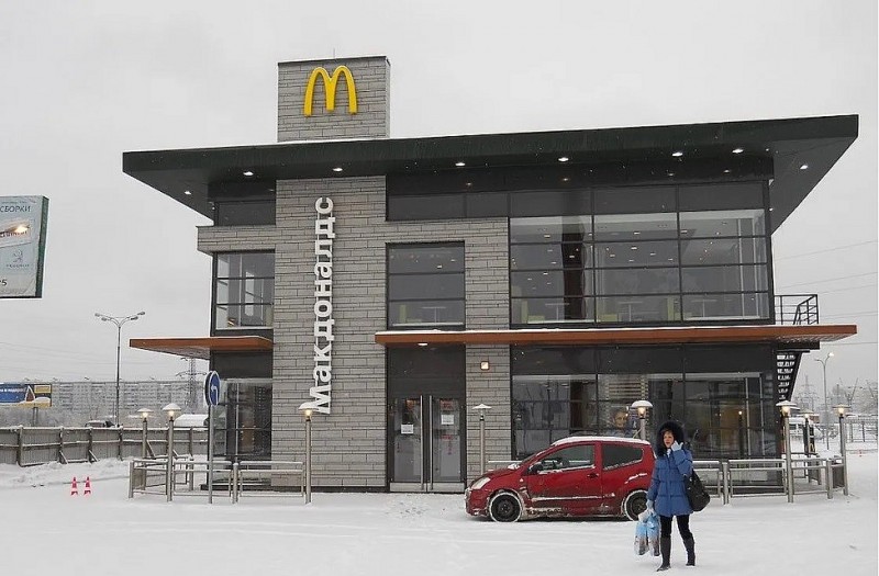 Chuỗi cung ứng toàn cầu 'vật lộn chống đỡ' hậu quả từ xung đột Nga-Ukraine