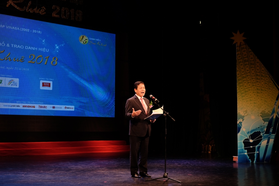 73 sản phẩm, dịch vụ CNTT xuất sắc được trao Danh hiệu Sao Khuê 73 san pham dich vu cntt xuat sac duoc trao danh hieu sao khue