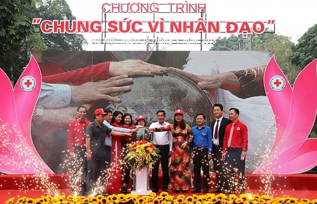 Phát động “Tháng Nhân đạo” trên toàn quốc