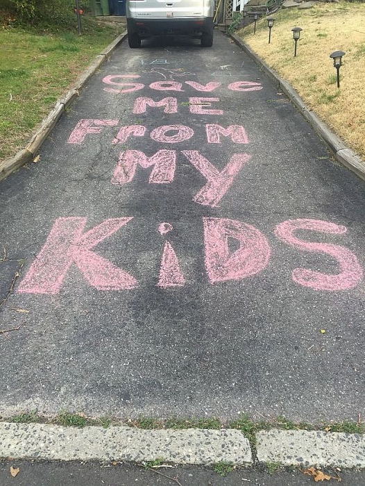 nhung cau chuyen cach ly tai nha sieu hai huoc giua mua dich