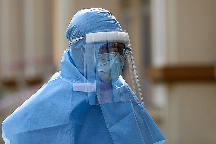 Covid-19 ở Việt Nam chiều 6/4: Có 11 ca mắc mới, thêm 6 bệnh nhân khỏi bệnh Covid-19 ở Việt Nam chiều 6/4: Có 11 ca mắc mới, thêm 6 bệnh nhân khỏi bệnh