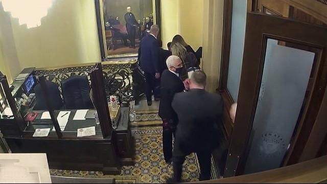 Tiết lộ tài liệu chưa từng công bố về ngày Quốc hội Mỹ 'thất thủ'