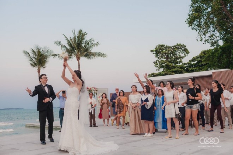 trung quoc no ro dich vu cuoi xa xi