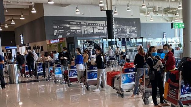 Dịch Covid-19: Đưa thêm gần 350 công dân Việt Nam từ UAE và Ấn Độ về nước