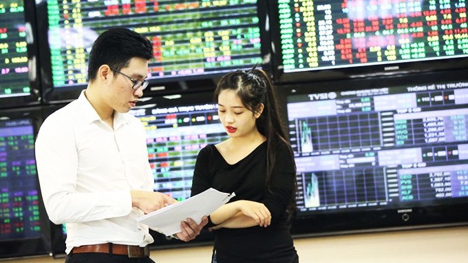 Chứng khoán tiếp tục là kênh đầu tư hấp dẫn, nhà đầu tư nội đua nhau mở tài khoản mới