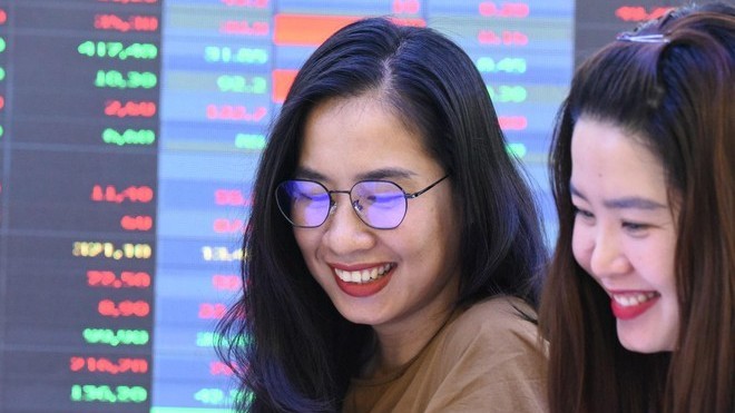 Thị trường chứng khoán ngày 11/5: Áp lực giảm tại 1.270 điểm, nhóm thép 'hạ nhiệt'