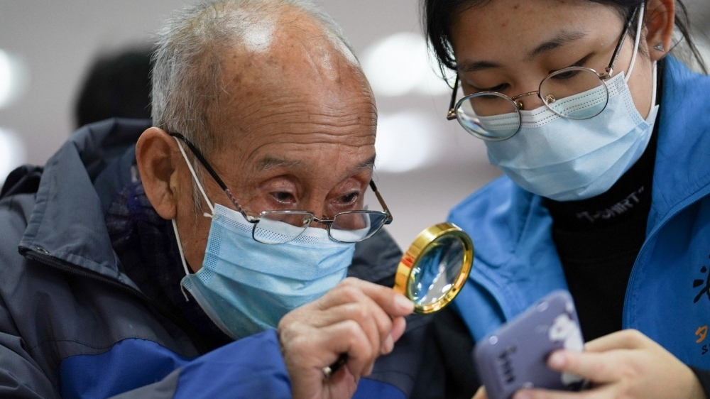 Người già Trung Quốc gần như bị 'bỏ rơi' trong cuộc cách mạng công nghệ số