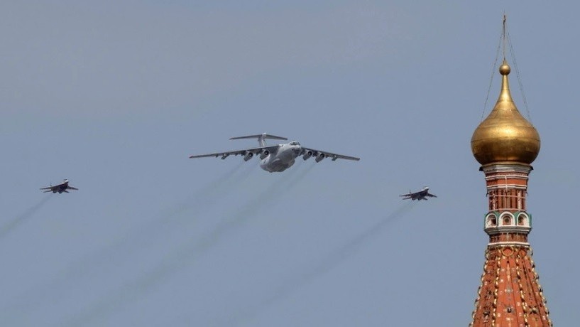 Nga phô sức mạnh 'chim sắt' tại lễ duyệt binh Ngày Chiến thắng