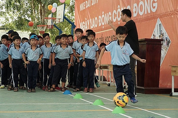 gioi thieu chien luoc giao duc the chat 6c phat trien toan dien the luc cho hoc sinh