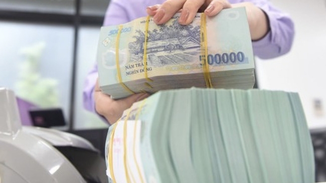 Ngân hàng ráo riết bán nợ xấu