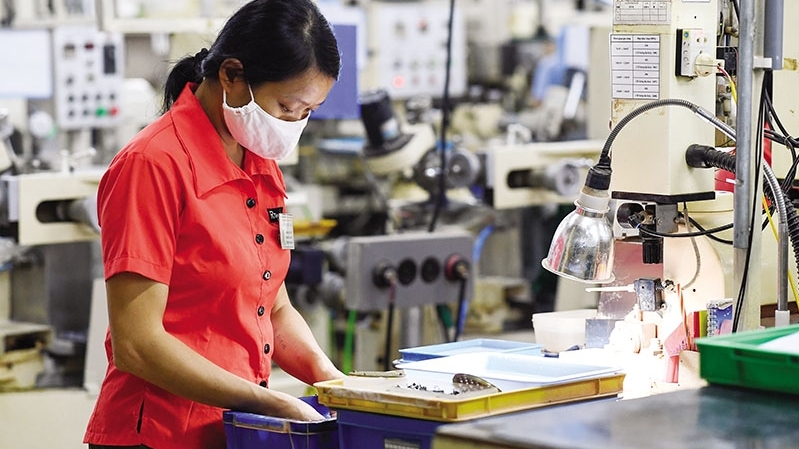 Tăng tốc trong cuộc đua thu hút FDI