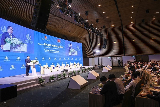 Việt Nam không lựa chọn nền kinh tế đóng mà luôn kiên định đường lối đổi mới, mở cửa, chủ động, tích cực hội nhập sâu rộng, thực chất, hiệu quả