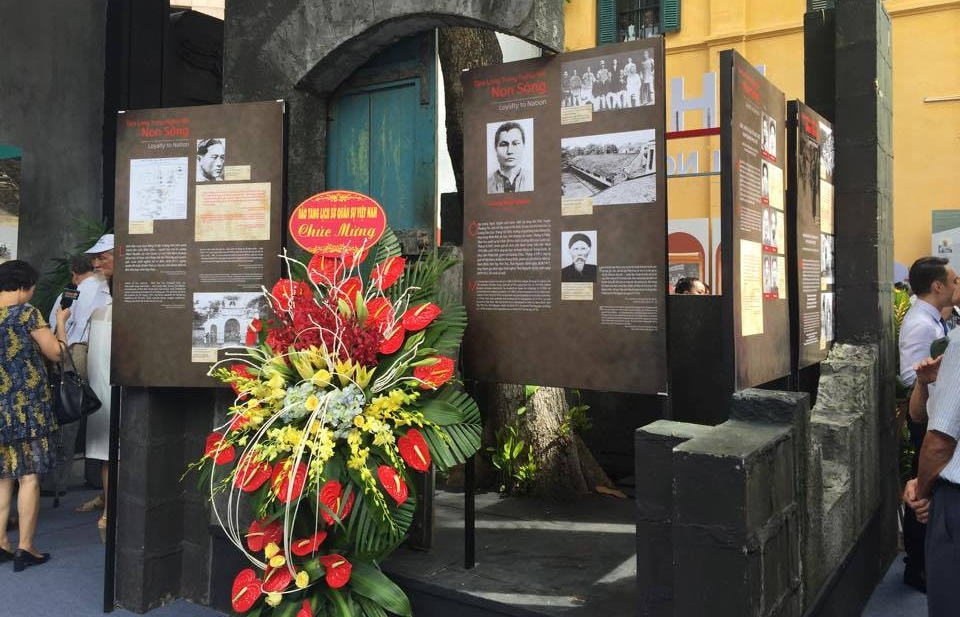 Khai mạc Trưng bày chuyên đề “Thép nơi ngục lửa”