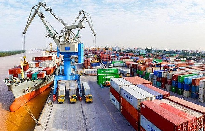 Riêng nửa đầu tháng 7, Việt Nam nhập siêu gần 700 triệu USD