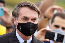 Tổng thống Brazil tái kêu gọi mở cửa đất nước bất chấp Covid-19