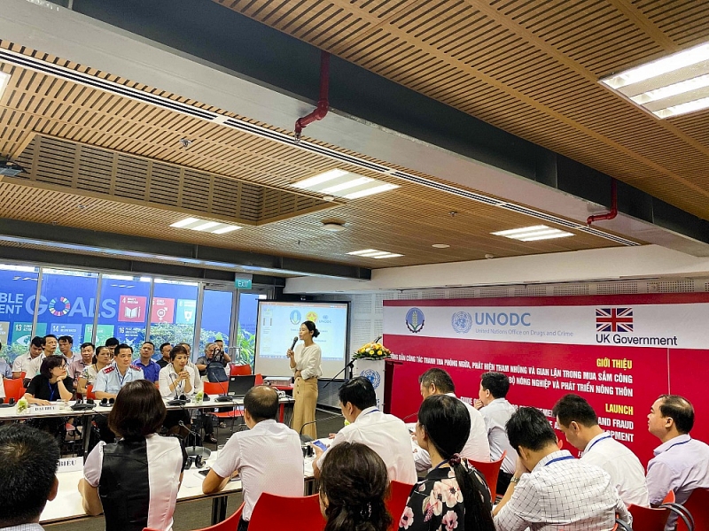 Mua sắm công là một trong những lĩnh vực nhiều nguy cơ tham nhũng nhất mua sam cong la mot trong nhung linh vuc nhieu nguy co tham nhung nhat