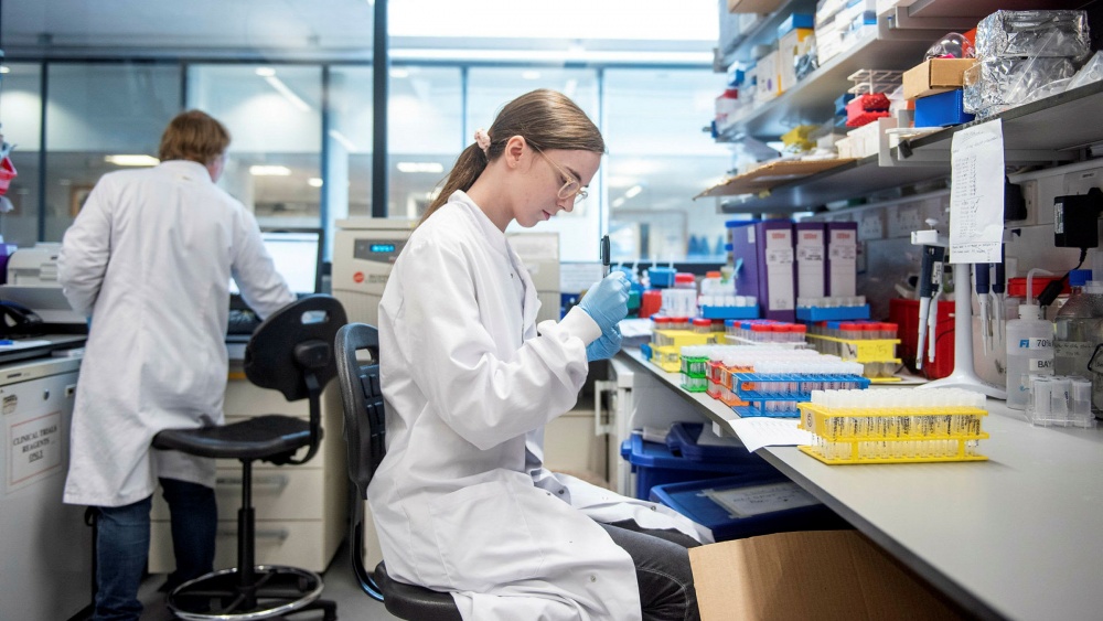 Vaccine Covid-19 của Đại học Oxford cho dấu hiệu triển vọng