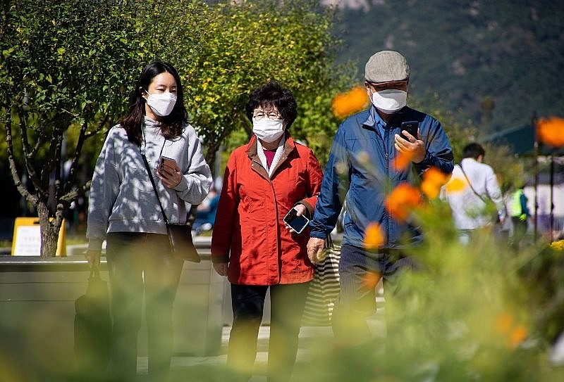 Không riêng Trung Quốc, ASEAN cũng đau đầu với 'bài toán' già hóa dân số Không riêng Trung Quốc, ASEAN cũng đau đầu với 'bài toán' già hóa dân số