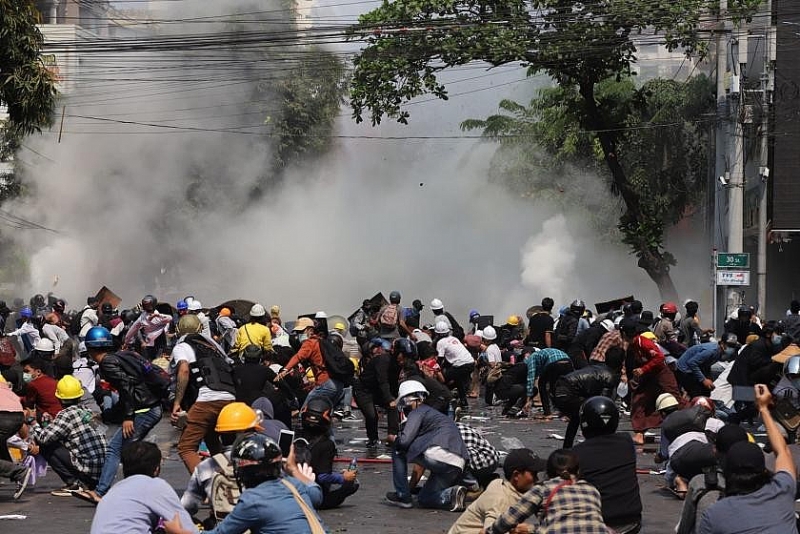 Tình hình Myanmar: Đụng độ tại miền Trung, 25 người thiệt mạng