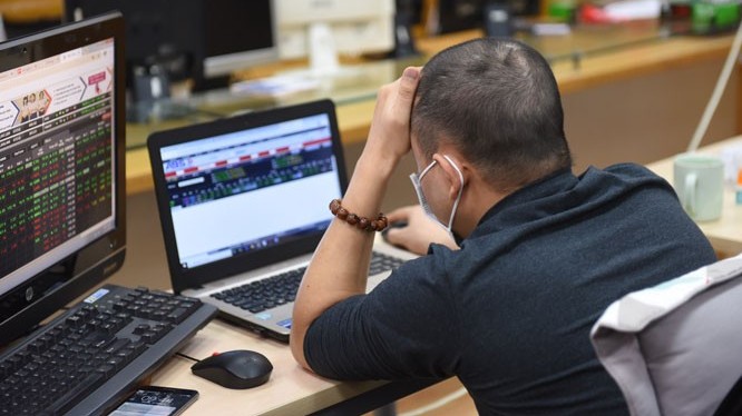 Thị trường chứng khoán ngày 19/7 - Phe bán chiến thắng