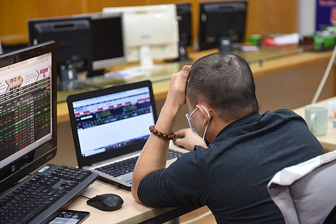 Thị trường chứng khoán ngày 19/7 - Phe bán chiến thắng Thị trường chứng khoán ngày 19/7 - Phe bán chiến thắng