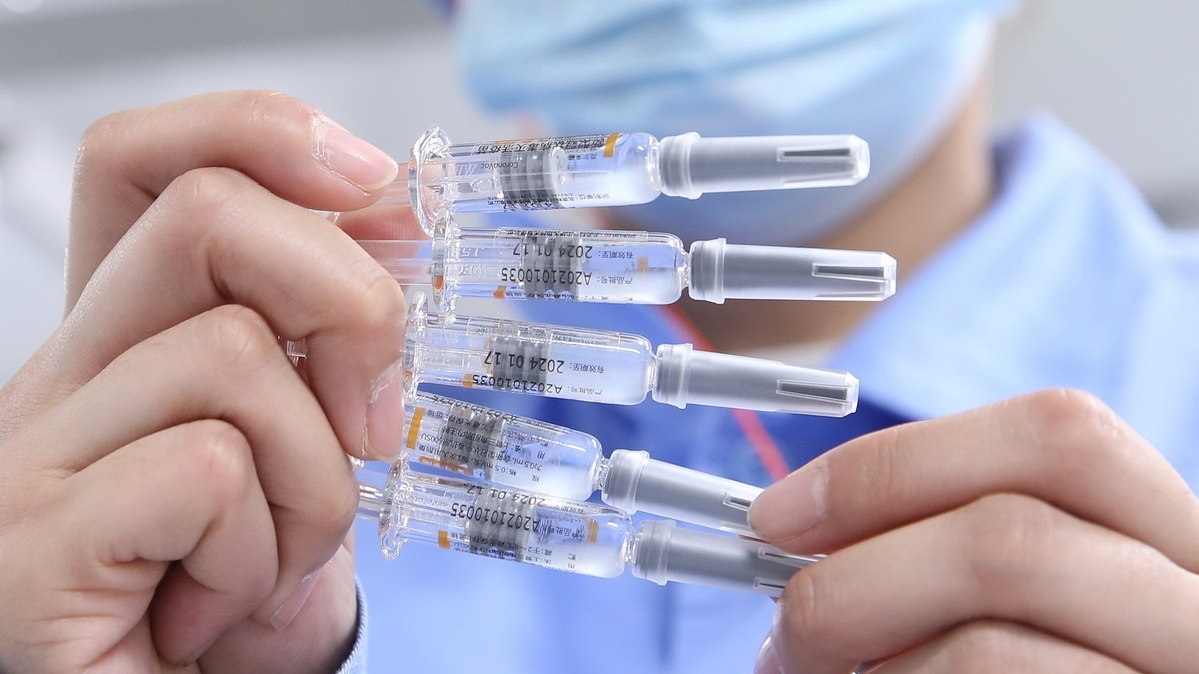 Hai liều vaccine chưa đủ bảo vệ, Trung Quốc nghiên cứu tiêm liều thứ 3 cho người dân