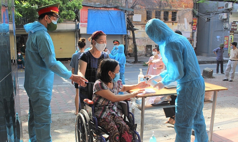 Tối 31/7, Tối 31/7, thêm 4.564 ca mắc Covid-19, tổng số mắc trong ngày 8.624 ca, gần 6 triệu liều vaccine đã được tiêm