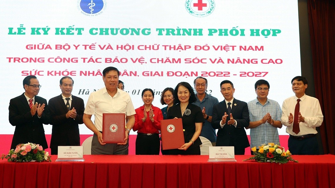 Hội Chữ thập đỏ Việt Nam 'bắt tay' Bộ Y tế đẩy mạnh thực hiện các hoạt động nhân đạo