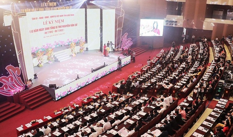 Lễ kỷ niệm 110 năm ngày sinh Tổng bí thư Nguyễn Văn Cừ Lễ kỷ niệm 110 năm ngày sinh Tổng Bí thư Nguyễn Văn Cừ