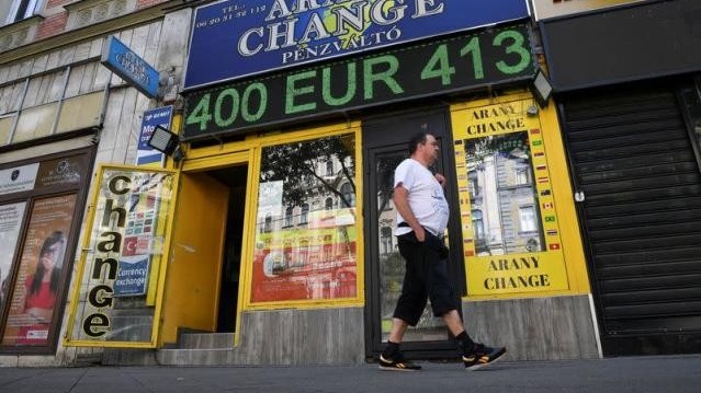 Nhu cầu sử dụng tiền tệ tăng vọt, Hungary tìm cách cải thiện dự trữ ngoại hối quốc gia