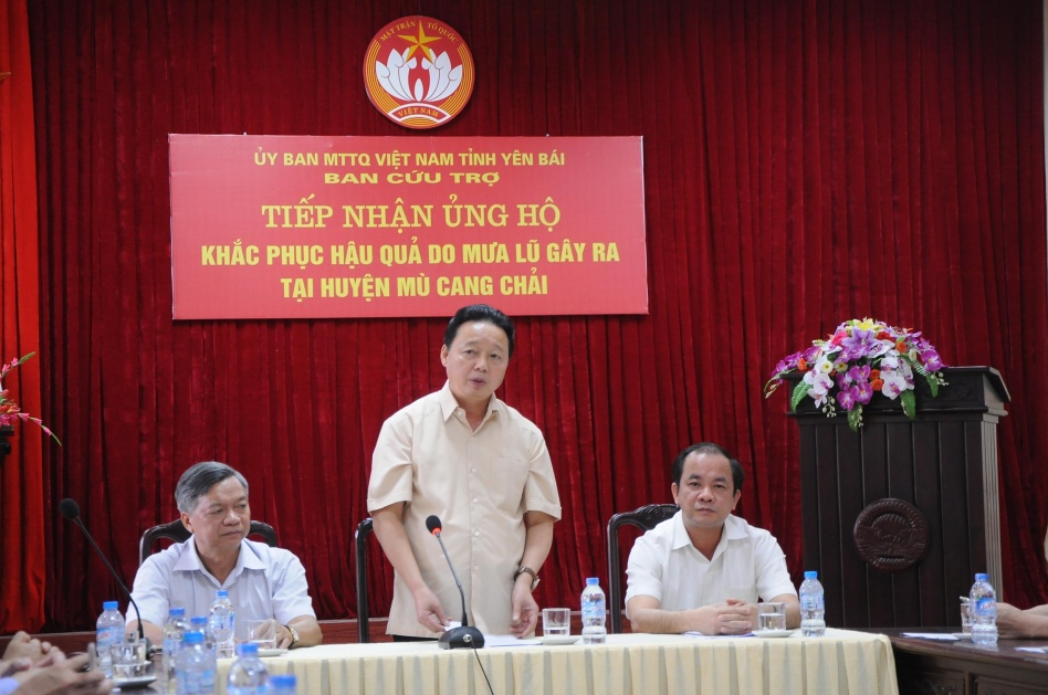 Bộ Tài nguyên và Môi trường hỗ trợ nhân dân vùng lũ