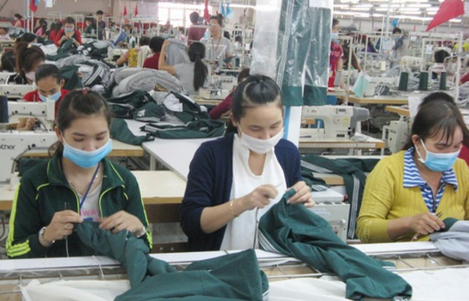 Lương tối thiểu vùng năm 2019 sẽ tăng 5,3%