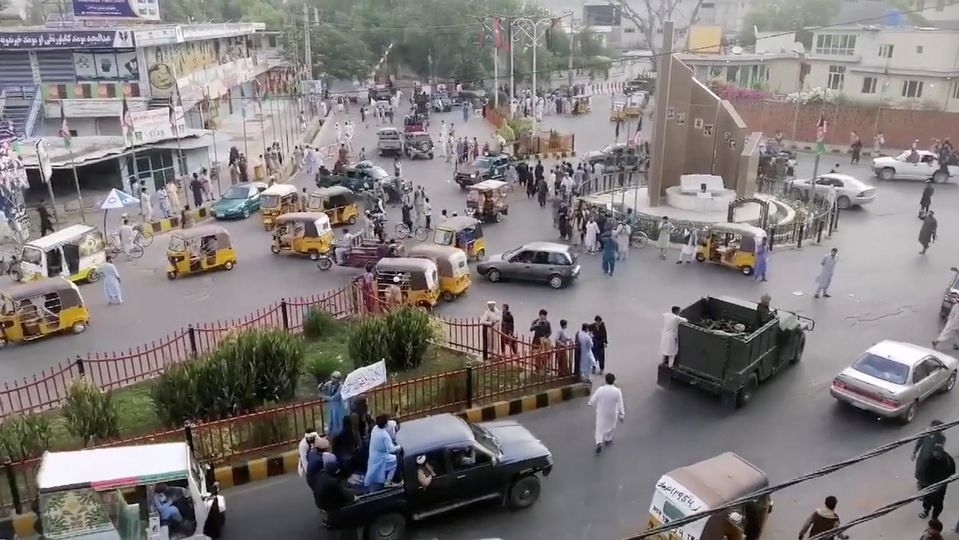 Mỹ làm trung gian đàm phán về chuyển giao quyền lực ở Afghanistan