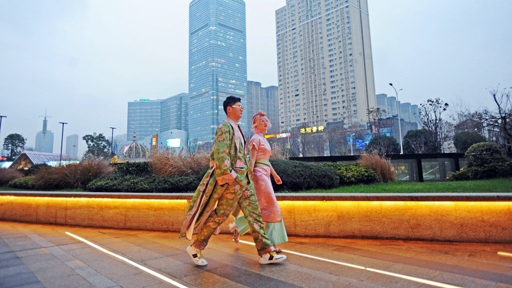 Chủ nghĩa tiêu dùng dân tộc 'lên ngôi', nhiều thương hiệu Trung Quốc 'vụt sáng thành sao'